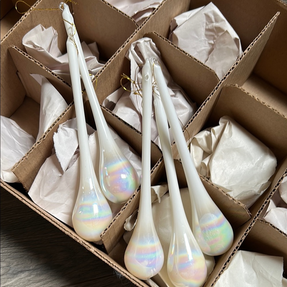 Vintage Iridescent White stretched glass opalescent Ornaments teardrop 7” icicle